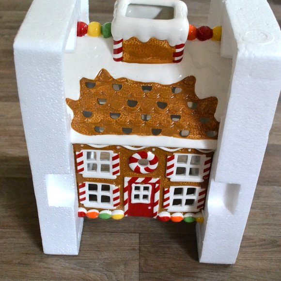 Vintage Other - New Vintage Gingerbread House Light Up Santa Village Collection